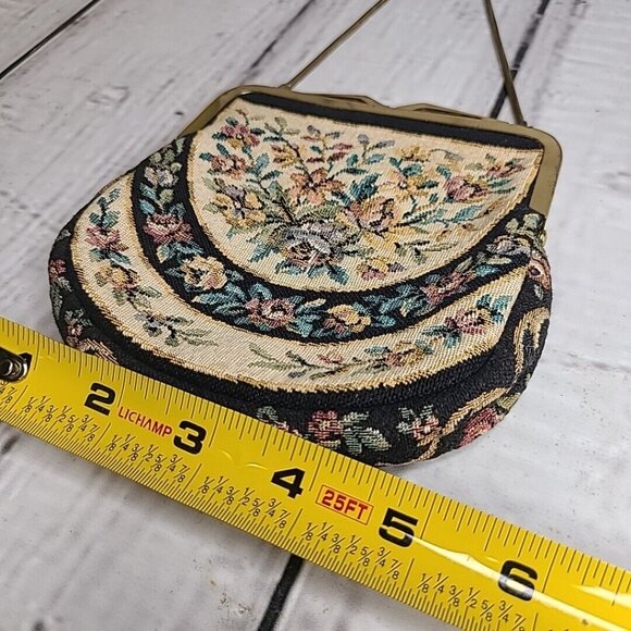 Lord & Taylor Small Clutch, Tapestry Handbag w/ Metal Golden Chain Vintage - Picture 10 of 10